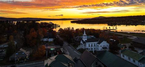 Book an Idyllic Winter Getaway in Downtown Rangeley - Rangeley Lake Maine Vacation Rentals