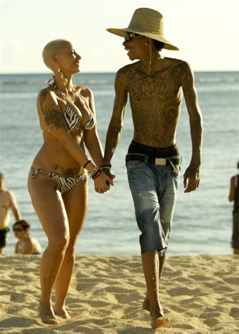 Amber Rose Files For Divorce From Wiz Khalifa And Wants Full Custody Of Their Child | streetaddictz