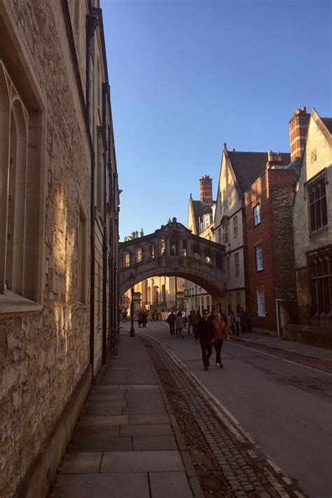 The Bridge of Sighs - Things to See & Do in Oxford