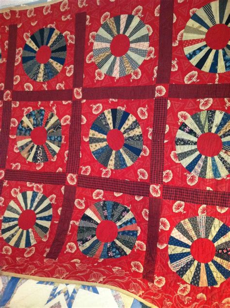 34 best Wagon wheel quilts images on Pinterest | Circle quilts, Quilt blocks and Vintage quilts
