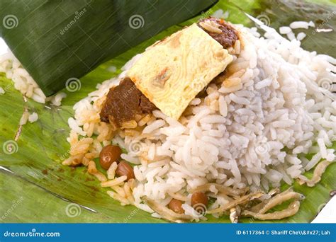 Coconut Rice in Banana Leaf Stock Photo - Image of meal, spicy: 6117364