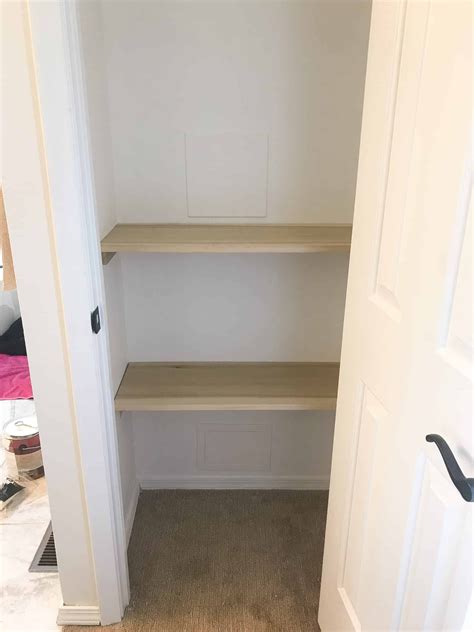 Easy DIY Closet Shelves Tutorial - Modern Wood | Wood closet shelves ...