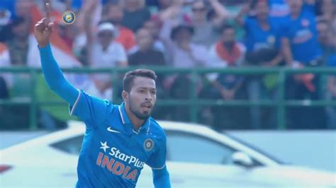 Hardik Pandya 3-31 and his debut ODI Man of the Match Highlights