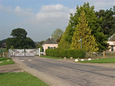 Ranger Gate, Windsor Great Park © Alan Hunt :: Geograph Britain and Ireland