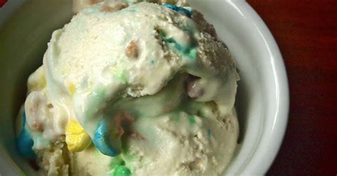 Sweet Lady Sass: Catch Me Lucky Charms Cereal Milk Ice Cream!