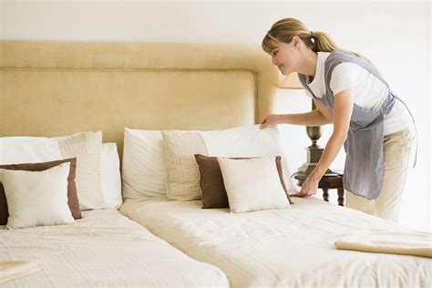 Getting a Housekeeping Services Service – 5 Useful Tips - New Way Home Design - Reasons to Hire ...