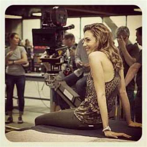 Gal Gadot hanging on set of Fast & furious | Gal gadot, Gal gadot wonder woman, Fast and furious