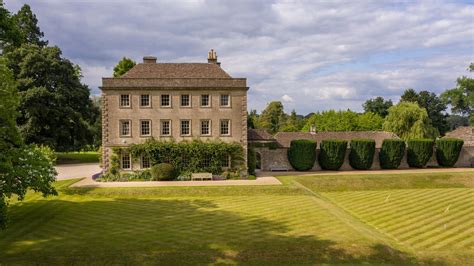 Langley Park Mansion to Rent | Luxury Cotswold Rentals