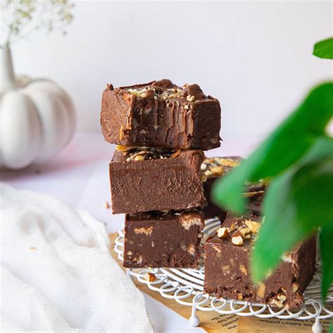 Decadent Fantasy Fudge Recipe - Truffle Nation