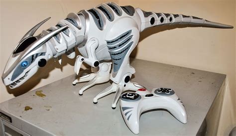 WowWee RoboRaptor Remote Control White Dinosaur 32" Long with Remote ...