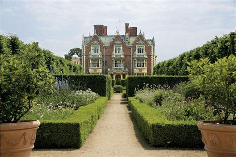 Sandringham House, Museum & Gardens on AboutBritain.com