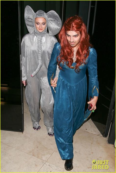 Photo: joe jonas sophie turner game of thrones halloween 02 | Photo 4171647 | Just Jared ...