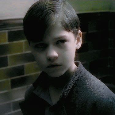 Tom Riddle- movie: Harry Potter- Voldemort-child Hogwarts, Slytherin, Harry Potter Voldemort ...