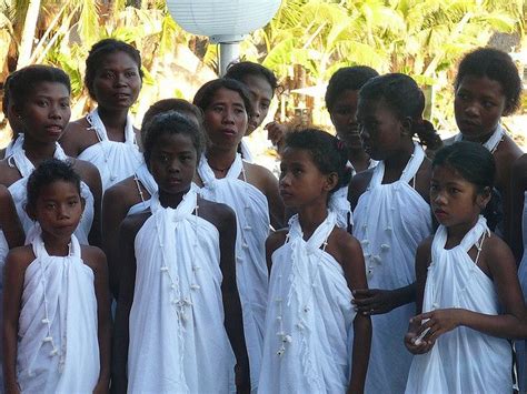 The Aeta (Ayta, pronounced eye-tə), or Agta, are an indigenous people who live in scattered ...