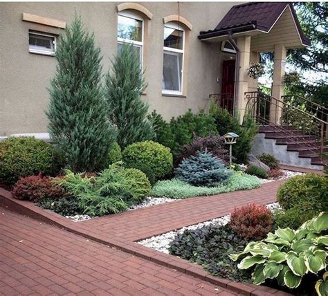 33 Wonderful Evergreen Landscape Ideas For Front Yard - MAGZHOUSE