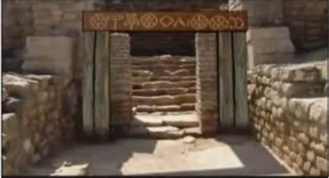 Bharatkalyan97: Deciphered Dholavira signboard reconstructed on Northern Gate, proclaims ...