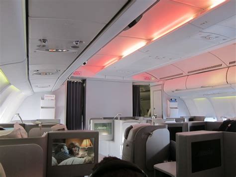 Alitalia-A330-Business-Class-53.jpg