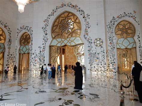 Grand Mosque Abu Dhabi - One of the most beautiful buildings in the ...