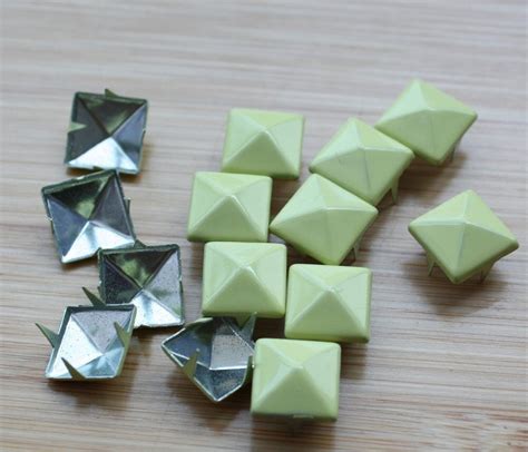 100pcs 5/16 inch9mm Light Green Painted Pyramid by rivetbuttonshop