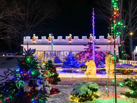 Stoneham Zoo Christmas Lights 2017 | Shelly Lighting