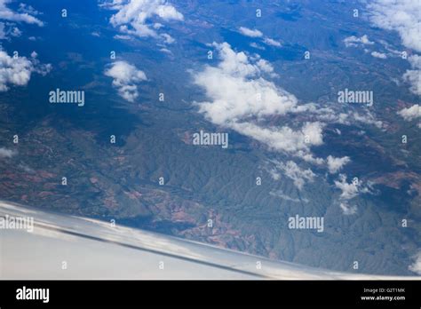 Airplane cabin window hi-res stock photography and images - Alamy