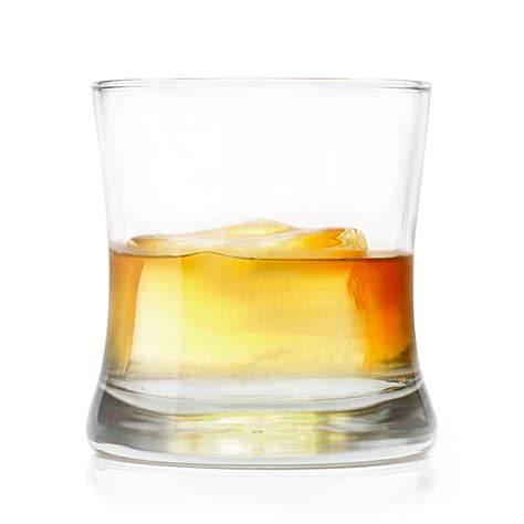 File:A Glass of Whiskey on the Rocks.jpg - Wikimedia Commons