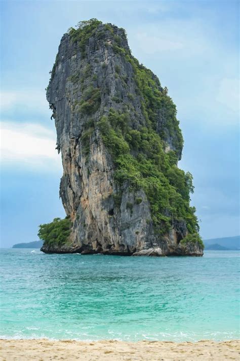 Background of Amazing White Sand Beach on Coast of Tropical Island in Thailand Stock Image ...