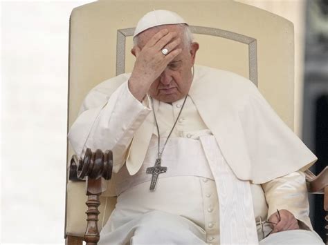 A look at Pope Francis' health over the years | National Post