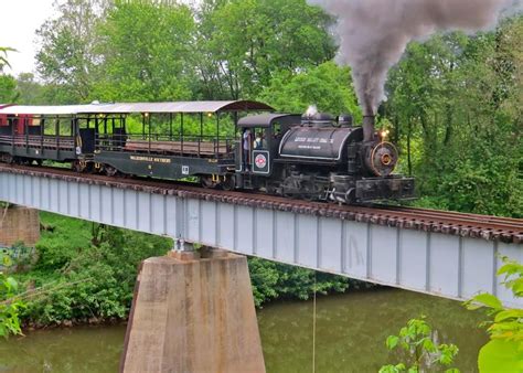 Walkersville Southern Railroad Train Car, Train Tracks, Abandoned Train, Iron Horse, Back On ...