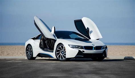 Rent BMW I8 Roadster 2019 white in Miami - Pugachev Luxury Car Rental