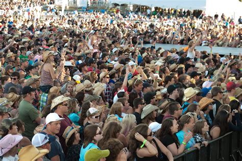 Small Crowd...CBMF 2012! | Crowd, Lovin, Love