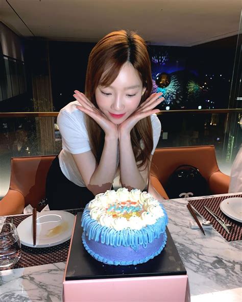 Taeyeon Shares Birthday Party Photos + Seohyun Tells Her "I Love You ...