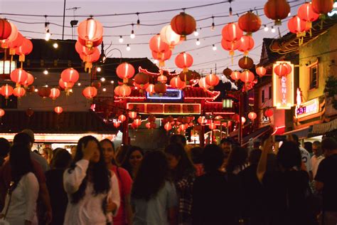 Lanterns & Mooncakes: Chinatown celebrates Mid-Autumn Festival in style ...