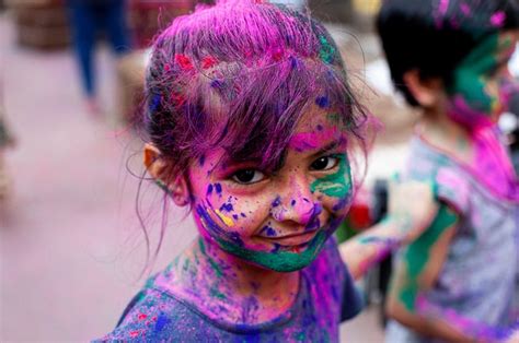 Holi for Kids – Festivals and Traditions – Twinkl USA