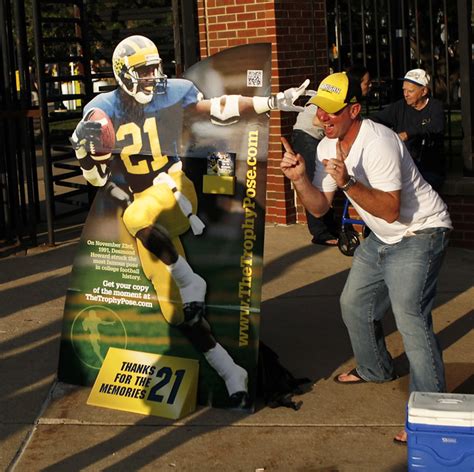 Flickriver: TheTrophyPose | Desmond Howard Heisman Pose's most ...