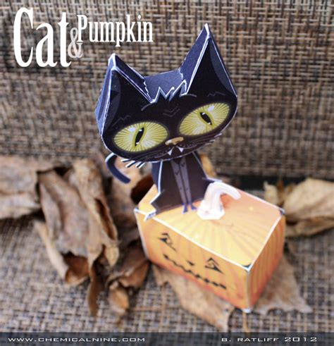 Halloween Paper Model – Cat and Pumpkin Free Paper Toys - Papertoy