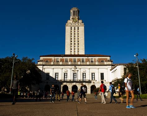 UT-Austin changes automatic admissions to top 6 percent for fall 2018 ...