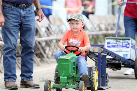 Kids Pedal Tractor Pull | Dodge County Fairgrounds