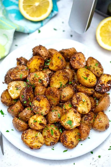 Crispy Air Fryer Potatoes Recipe [Video] - S&SM