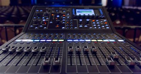 The 10 Best Powered Mixers For 2024, Tested And Researched