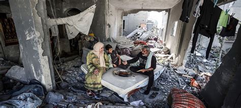 Gaza crisis deepens as UN aid convoys face delays and obstacles | The ...