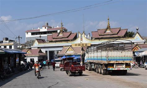 Myanmar-China trade halted amid fierce fighting in Shan state — Radio ...