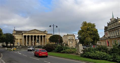 Walking tour around Bristol : England | Visions of Travel