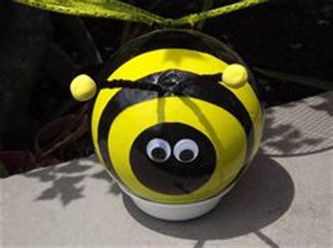 Our bumble bee artwork Bowling Ball Yard Art, Crafts To Do, Arts And ...