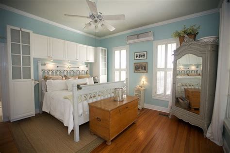 valspar aquatic edge - Google Search | Cottage chic bedroom, House of turquoise, Beautiful bedrooms