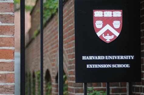 Harvard Extension School Students Rally for Degree Name Change | News | The Harvard Crimson