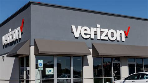 Verizon now blocks 'neighborhood' spoofed spam calls | Fox Business