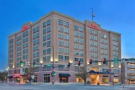 Embassy Suites by Hilton Omaha Downtown Old Market Reviews & Prices | U ...