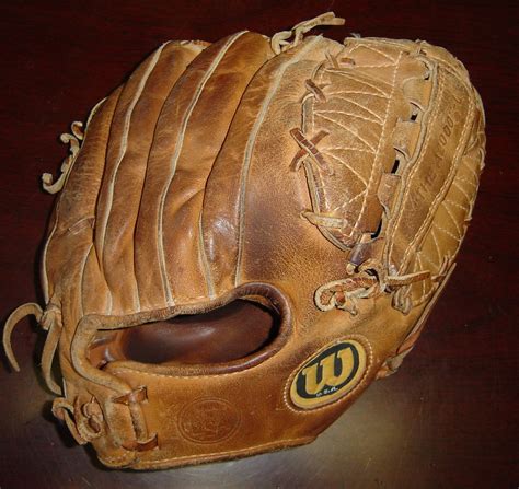 Wilson A2000 XL Back | A2000 | Wilson | Baseball Glove Collector Gallery | Baseball Glove ...