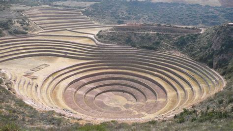 Senderos Iluminados: Moray and Ollantaytambo Ruins